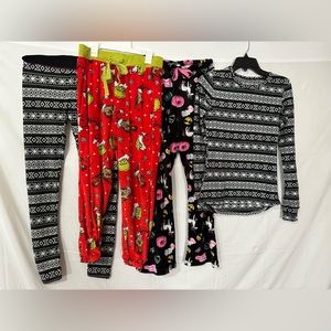 4pc fleece sleep tops and bottoms size small juniors.